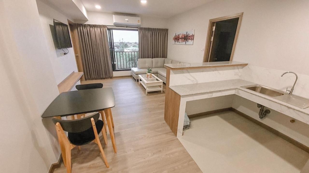 Nakara Hotel, ウボンラチャタニ エクステリア 写真